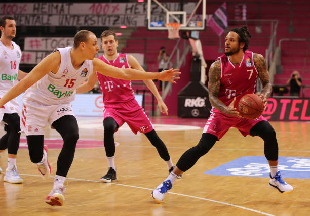 中国男篮世 中国男篮世